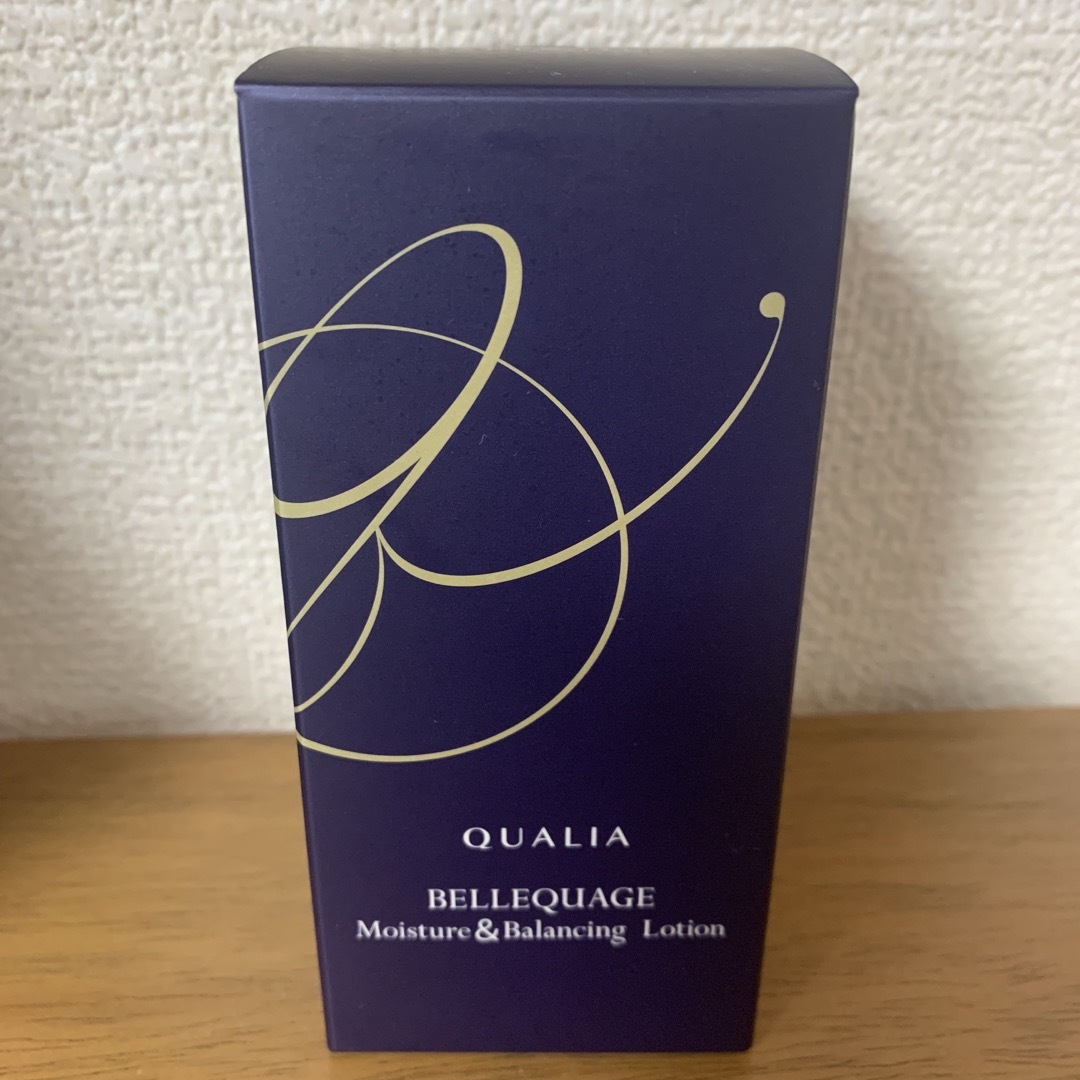 ベルクアージュ　化粧水　ローション　100ml QUALIA コスメ/美容のスキンケア/基礎化粧品(化粧水/ローション)の商品写真