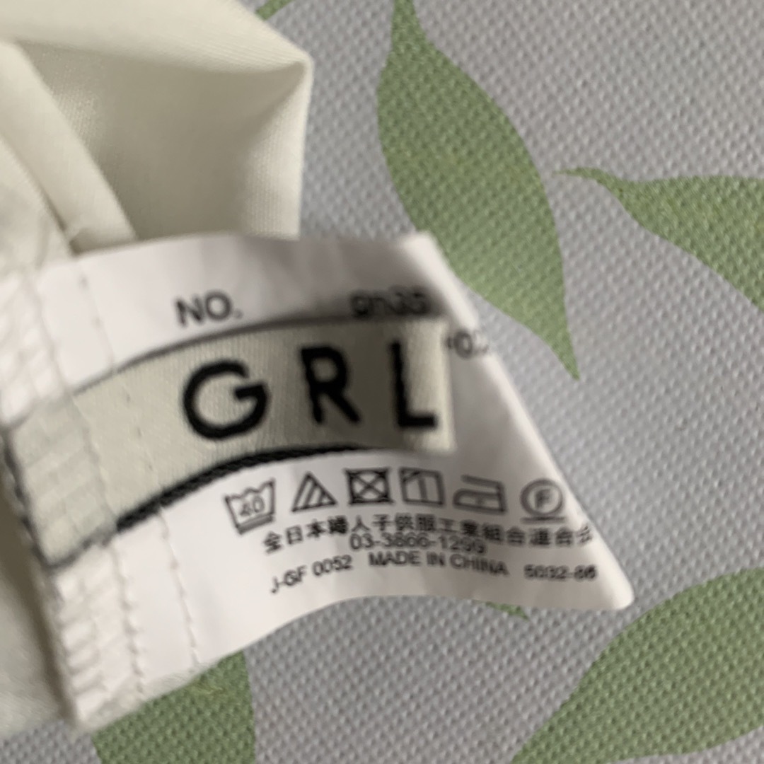 GRL(グレイル)の白ボウタイ　ブラウス レディースのトップス(シャツ/ブラウス(長袖/七分))の商品写真