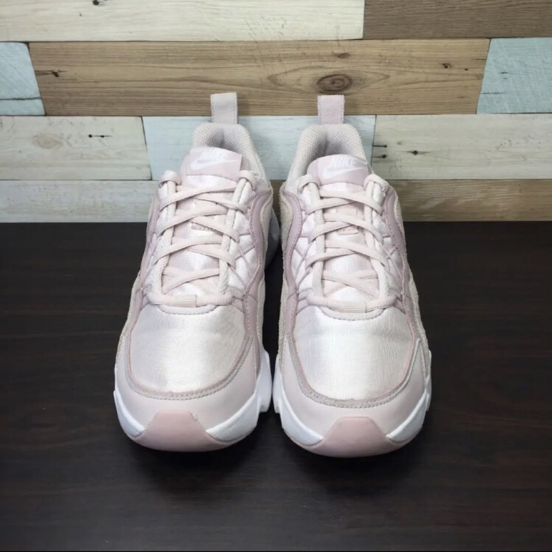 ナイキ　WMNS NIKE RYZ 365 新品　スニーカー　24cm