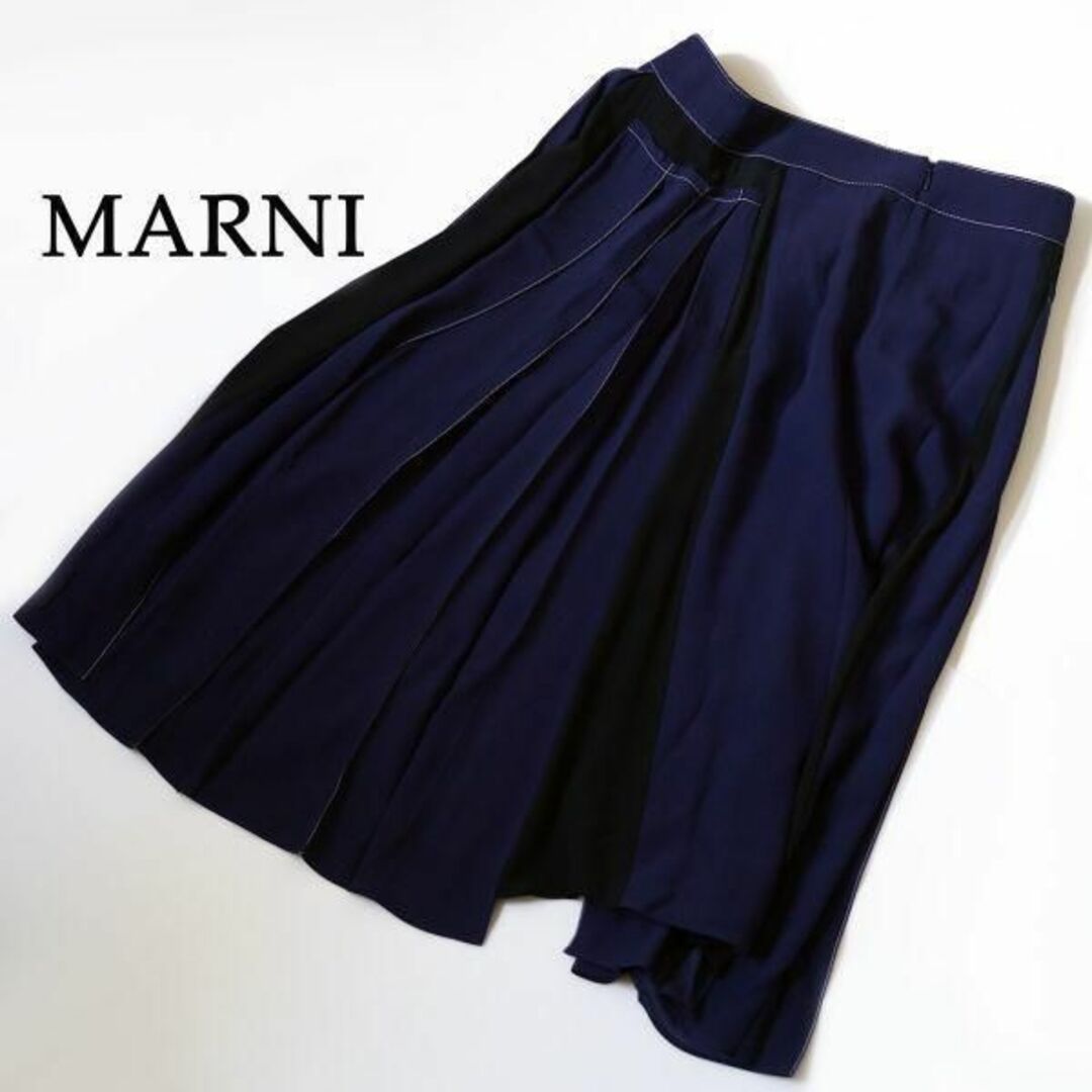 マルニ MARNI ランダムプリーツスカート ネイビー サイズ40 ネイビー