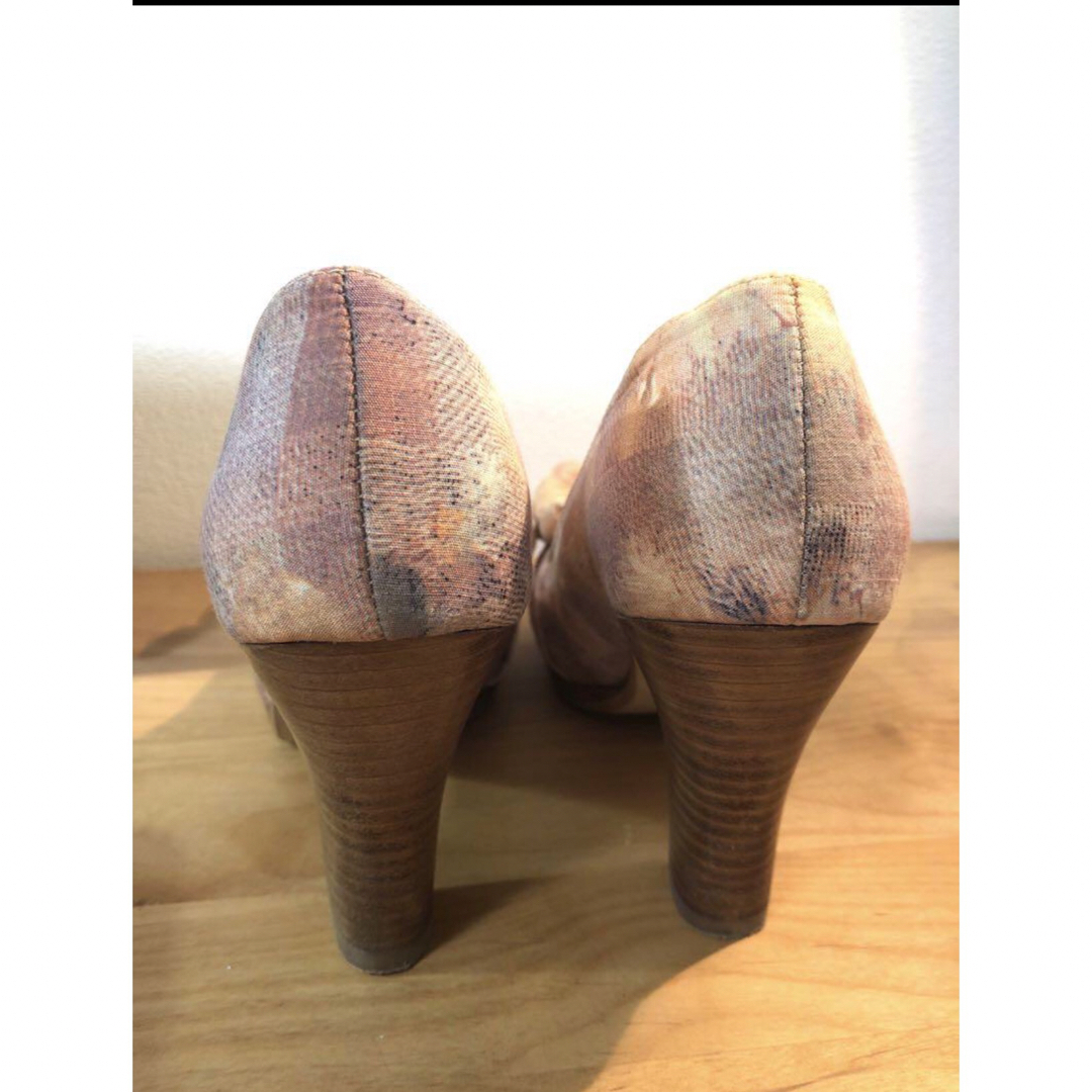 良品♡カロリナグレイサーピンク リボン パンプス 厚底 22.5（高さ9ｾﾝﾁ） レディースの靴/シューズ(ハイヒール/パンプス)の商品写真