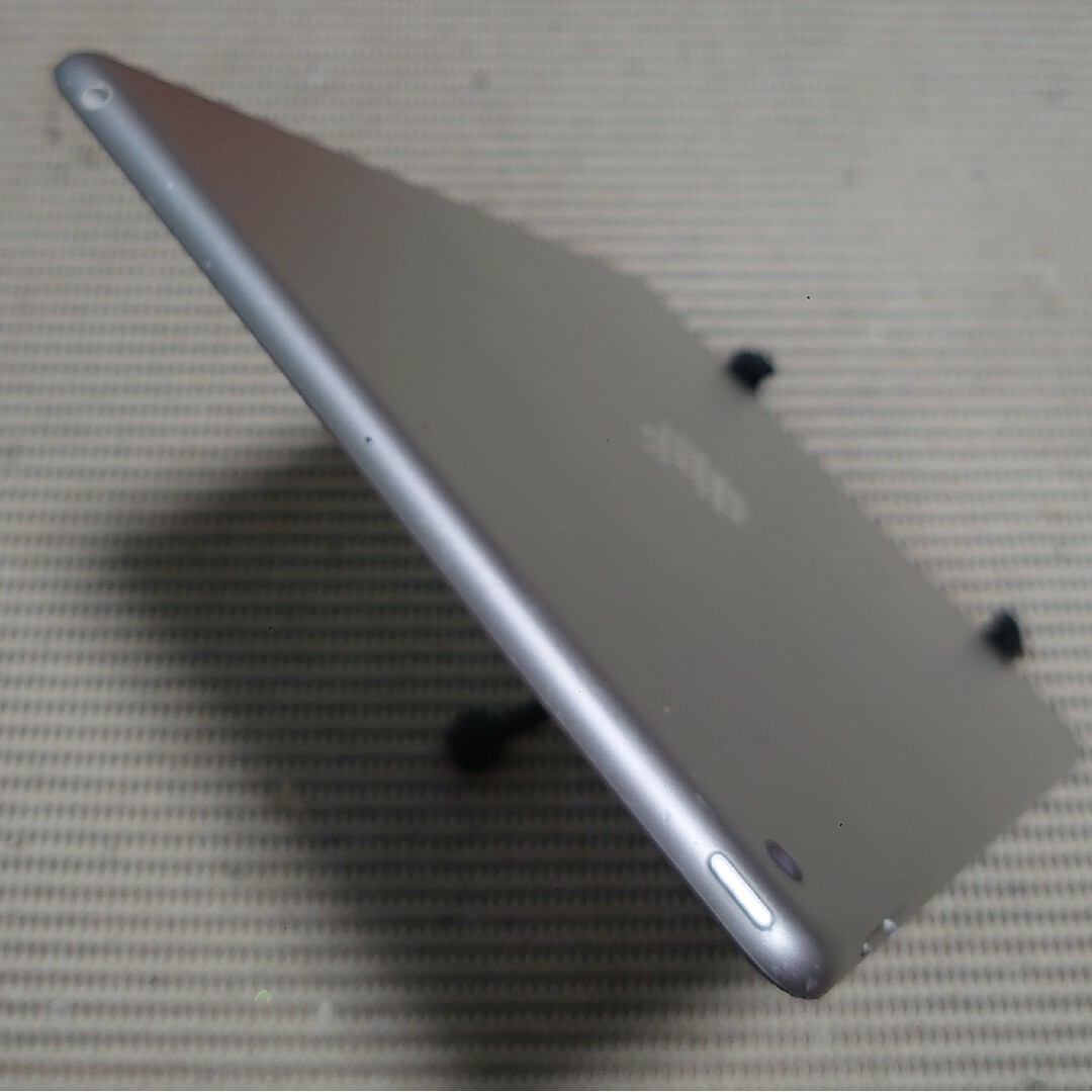 いラインアップ 完動品液晶無傷iPad第8世代 A2270 本体32GBシルバーWi