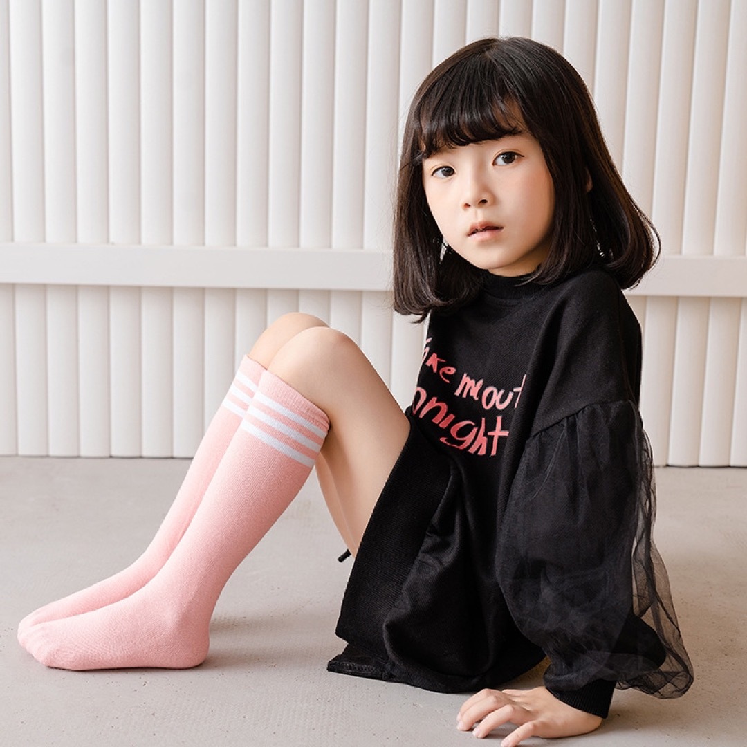 ENDO SOCKS 踵跡ないフリーサイズ　履き口ホワイトボーダーライン子供靴下 キッズ/ベビー/マタニティのこども用ファッション小物(靴下/タイツ)の商品写真