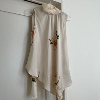 ザラ(ZARA)のZARAトップス(シャツ/ブラウス(半袖/袖なし))