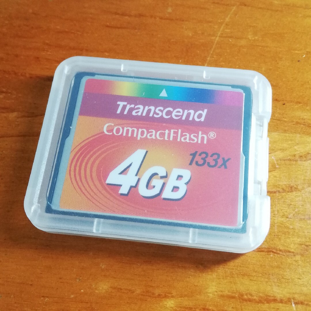 Transcend(トランセンド)のコンパクトフラッシュ　4GB CF スマホ/家電/カメラのPC/タブレット(PC周辺機器)の商品写真