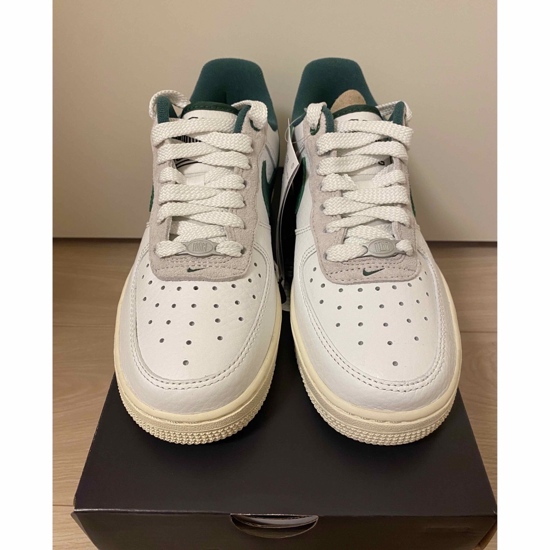 NIKE(ナイキ)のNIKE WMNS AIR FORCE 1 '07 “GORGE GREEN” レディースの靴/シューズ(スニーカー)の商品写真