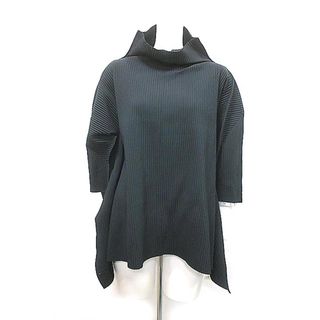 イッセイミヤケ(ISSEY MIYAKE)の【中古】ISSEY MIYAKE イッセイミヤケ　トップス　 レディース プリーツ ブラック ラグラン ハイネック 日本製　(Tシャツ(長袖/七分))