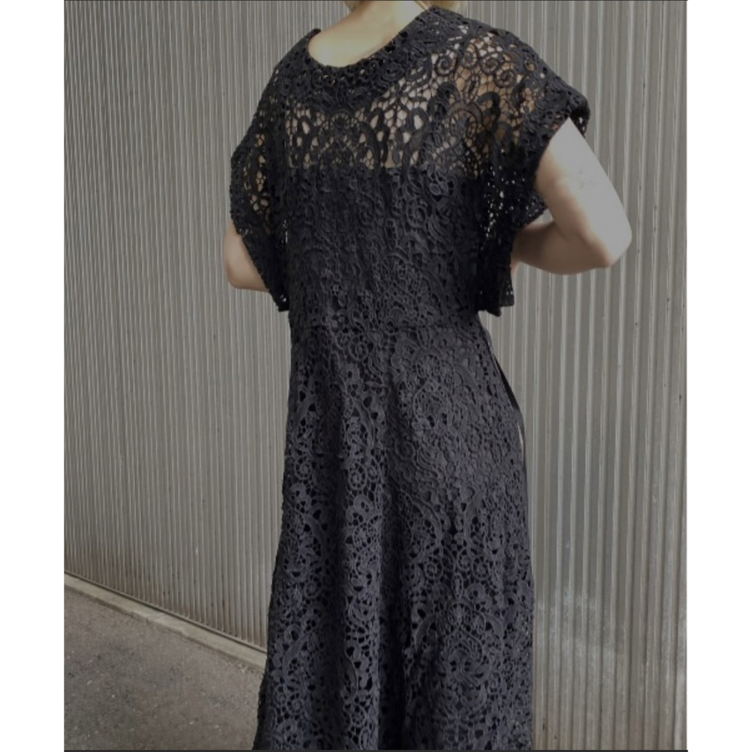 MEDI 2WAY FLARE CHEMICAL LACE DRESS