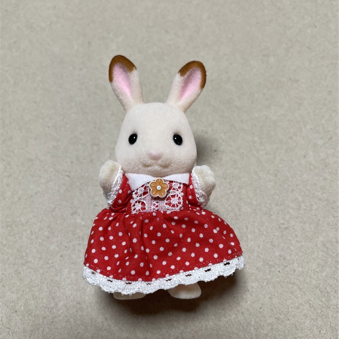 EPOCH(エポック)のシルバニアファミリー　ショコラウサギの女の子 エンタメ/ホビーのコレクション(その他)の商品写真