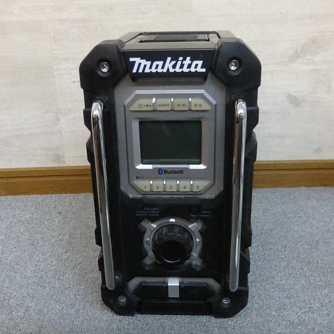 【品】makita マキタ 14.4V/18V対応 充電式ラジオ MR108