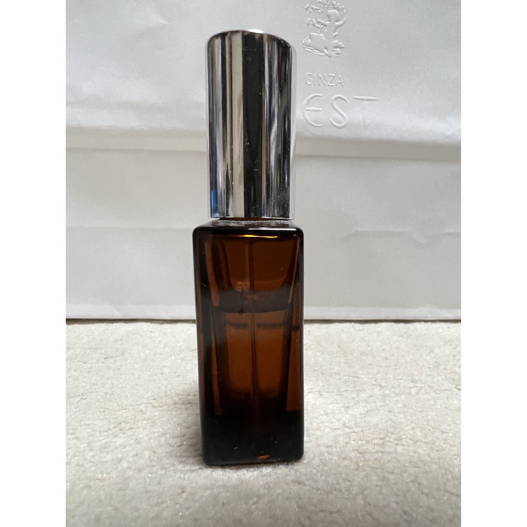 AUX PARADIS(オゥパラディ)のオウパラディ　オードパルファム　フルール60ml  他2点 コスメ/美容の香水(ユニセックス)の商品写真