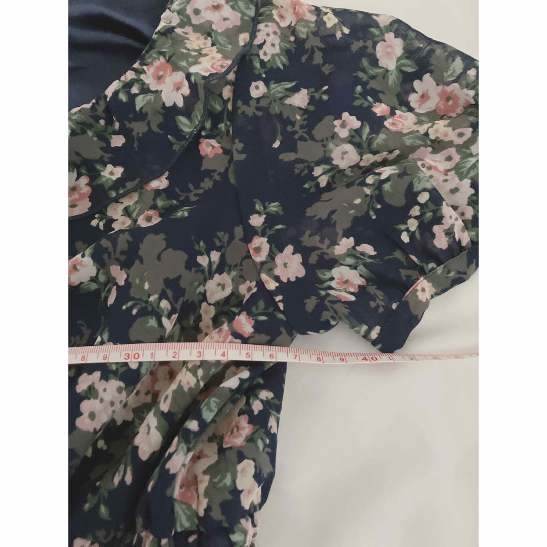 grove(グローブ)のアクシーズファム風　グローブ　紺色花柄ワンピース　美品 レディースのワンピース(ひざ丈ワンピース)の商品写真