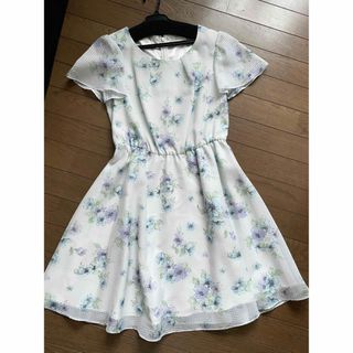 ウィルセレクション(WILLSELECTION)の花柄ワンピース*ウィルセレクション*タグ付き新品(ひざ丈ワンピース)