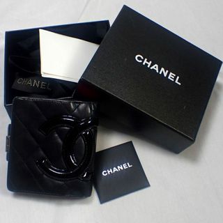 シャネル(CHANEL)のシャネル カンボン ブラックｘピンク 二つ折り財布[b15-40］(財布)