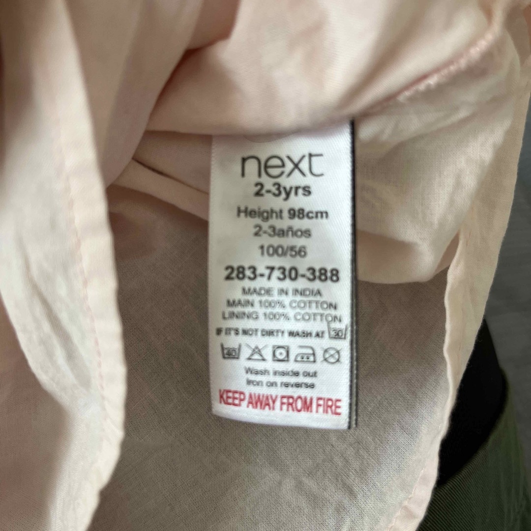 NEXT(ネクスト)のnext ノースリーブブラウス　90〜100 キッズ/ベビー/マタニティのキッズ服女の子用(90cm~)(ブラウス)の商品写真