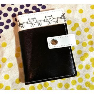 ≪新品≫【送料込み1,300円】ハンドメイド　猫　カードケース(その他)