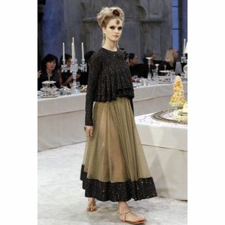 シャネル スーツ(レディース)（ゴールド/金色系）の通販 45点 | CHANEL