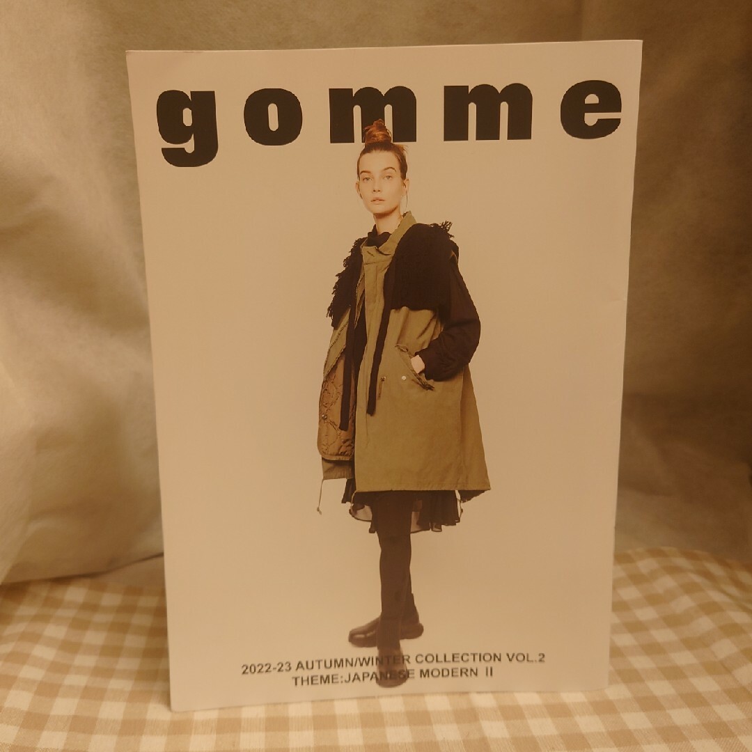 gomme(ゴム)のgomme  2022-2023 COLLECTION(4冊) エンタメ/ホビーの雑誌(ファッション)の商品写真