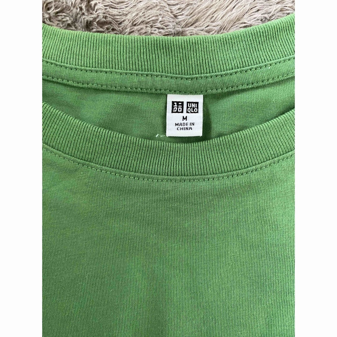 UNIQLO(ユニクロ)の【UNIQLO】緑色　Tシャツ　ドルマンTシャツ レディースのトップス(Tシャツ(半袖/袖なし))の商品写真