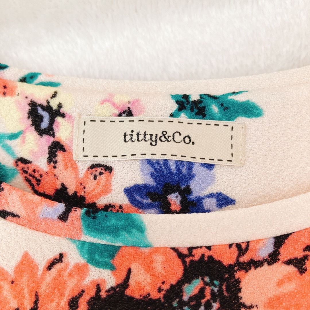 titty&co(ティティアンドコー)のtitty＆co. ティティアンドコー 花柄 半袖 ワンピース F レディースのワンピース(ひざ丈ワンピース)の商品写真