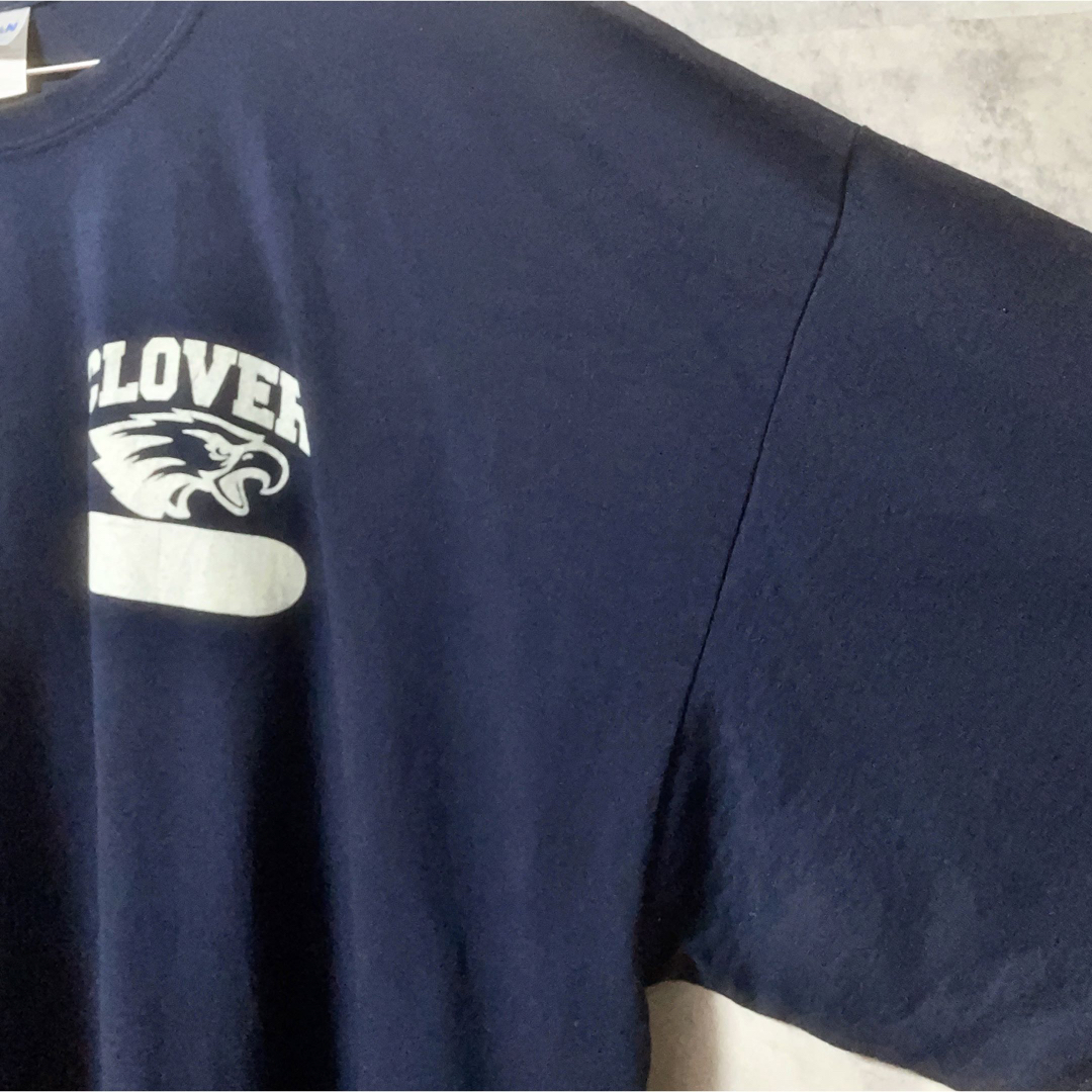 GILDAN(ギルタン)のGILDAN　Tシャツ　ネイビー　ワンポイント　アニマル　イーグル　USA古着 メンズのトップス(Tシャツ/カットソー(半袖/袖なし))の商品写真