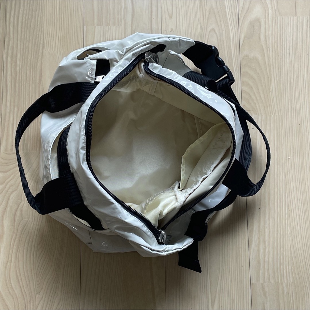 HeM(ヘム)のHeM エナメル風ショルダーバッグ メンズのバッグ(ショルダーバッグ)の商品写真