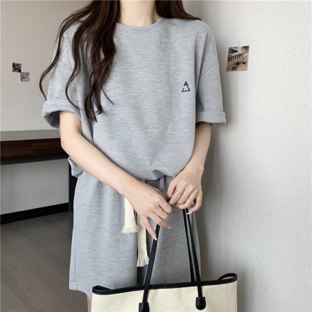 部屋着　ルームウェア　半袖　セットアップ　Tシャツ　パンツ　夏　パジャマ　韓国 レディースのルームウェア/パジャマ(ルームウェア)の商品写真