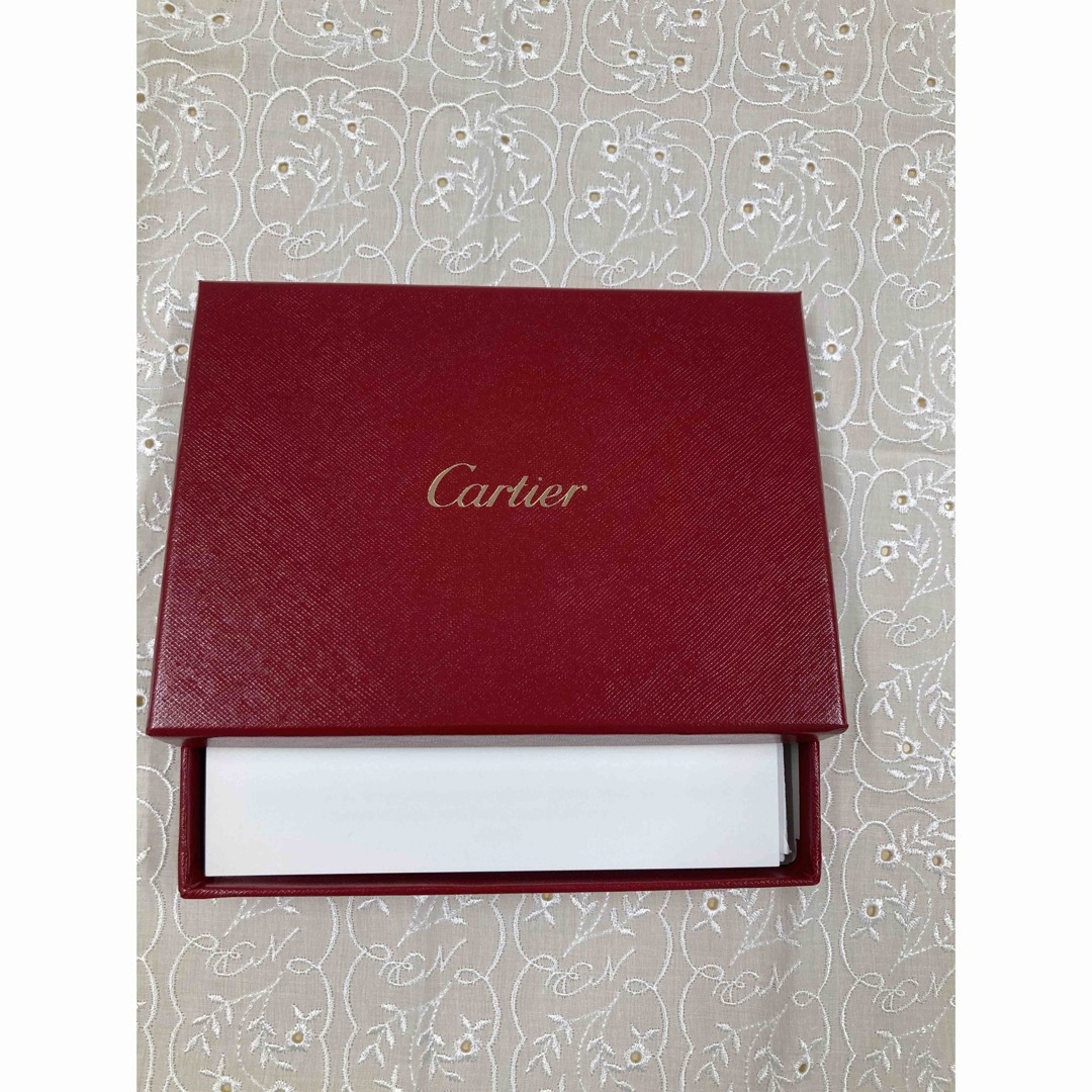 Cartier(カルティエ)のカルティエ  レターセット　10枚セット　新品未使用品 ハンドメイドの文具/ステーショナリー(カード/レター/ラッピング)の商品写真