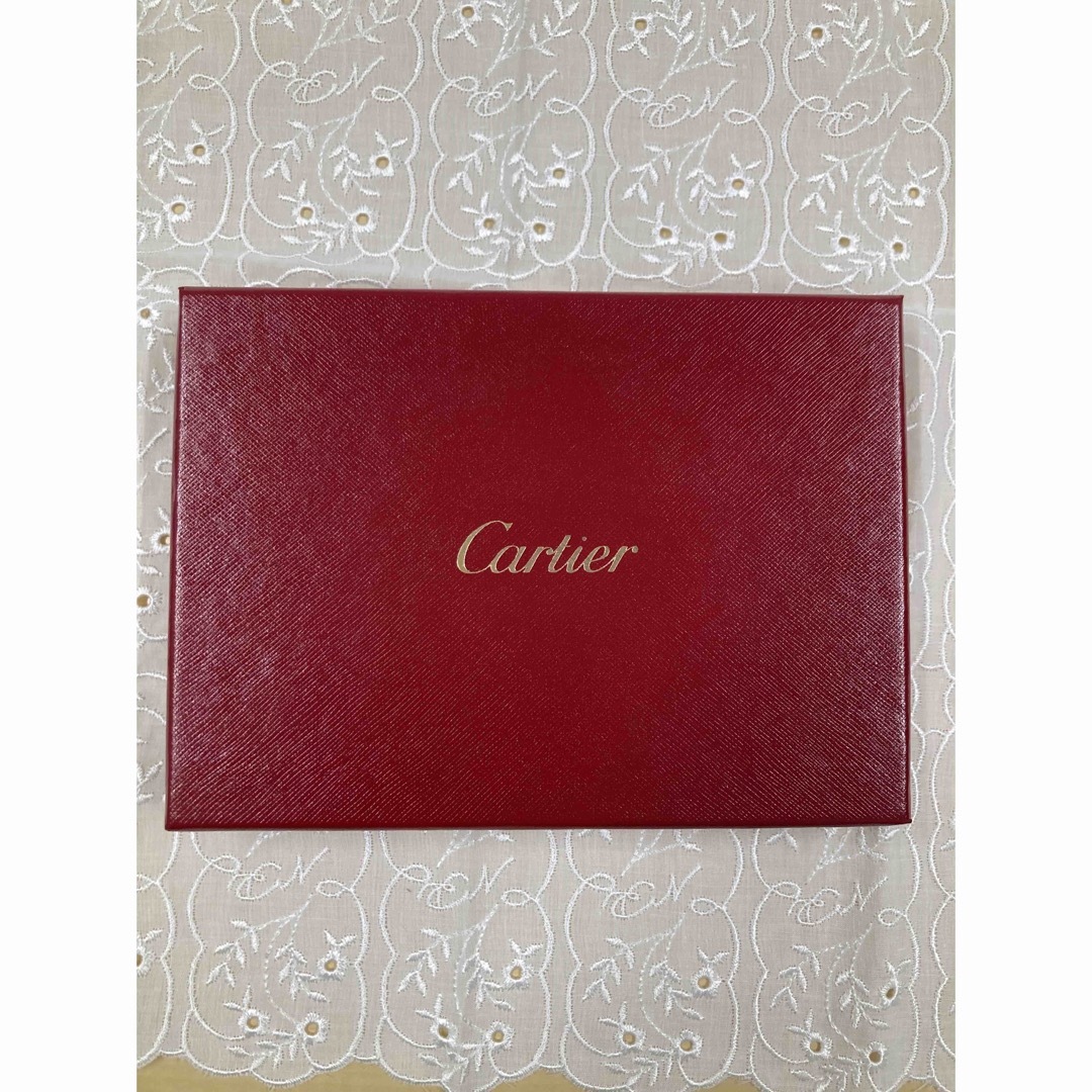 Cartier(カルティエ)のカルティエ  レターセット　10枚セット　新品未使用品 ハンドメイドの文具/ステーショナリー(カード/レター/ラッピング)の商品写真