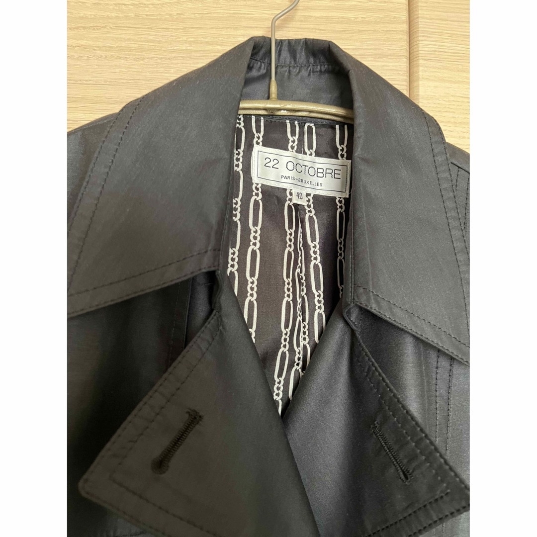 22 OCTOBRE(ヴァンドゥーオクトーブル)のトレンチコート レディースのジャケット/アウター(トレンチコート)の商品写真