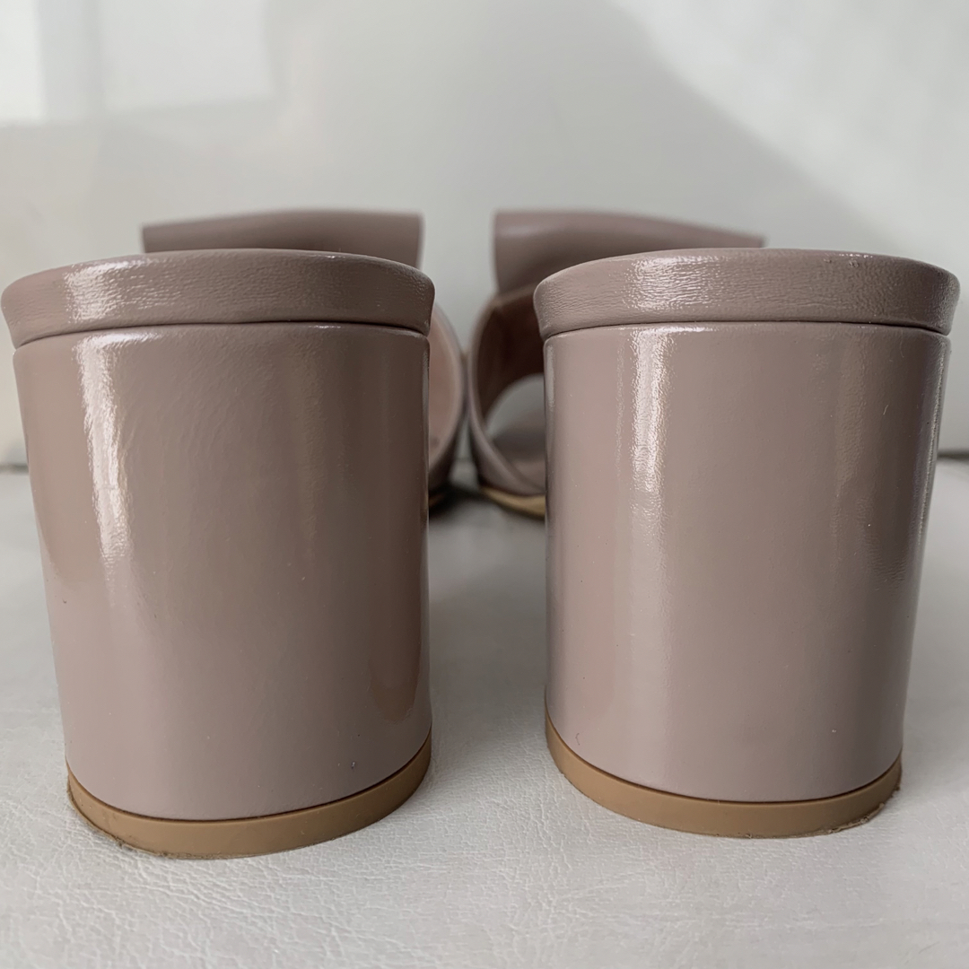 VALENTINO ベージュレザー vlogo サンダル - 通販 - hydro-mineral.net