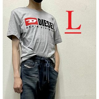 ディーゼル(DIESEL)のディーゼル　Tシャツ 20C23　Lサイズ　グレー　新品　ロゴ　A03766(Tシャツ/カットソー(半袖/袖なし))