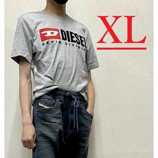 ディーゼル(DIESEL)のディーゼル　Tシャツ　20C23　XLサイズ　グレー　新品　ロゴ　A03766　(Tシャツ/カットソー(半袖/袖なし))