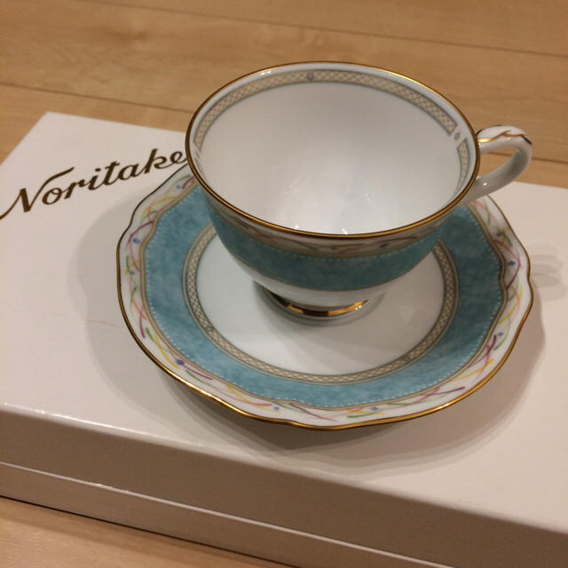 Noritake - 値引き中！ ノリタケ 華麗句 ティー/コーヒー碗皿ペアセット【送料無料】の通販 by Y's shop｜ノリタケならラクマ