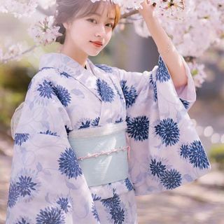 即発送【新品4点セット】浴衣　花柄　浴衣・足袋・帯(白)・扇子　フリーサイズ(浴衣)