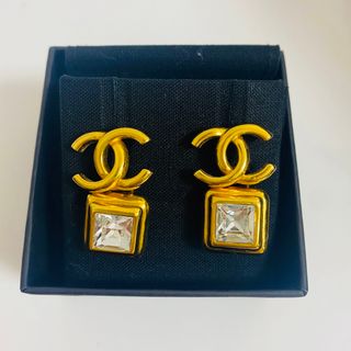 シャネル(CHANEL)のCHANEL シャネル　ピアス(ピアス)