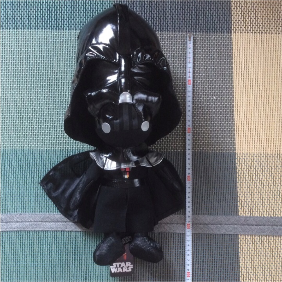 STAR WARS スターウォーズ　ダースベーダー　ぬいぐるみ エンタメ/ホビーのおもちゃ/ぬいぐるみ(ぬいぐるみ)の商品写真