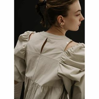 新品 gather half sleeve open shoulder OP - agedor.ma
