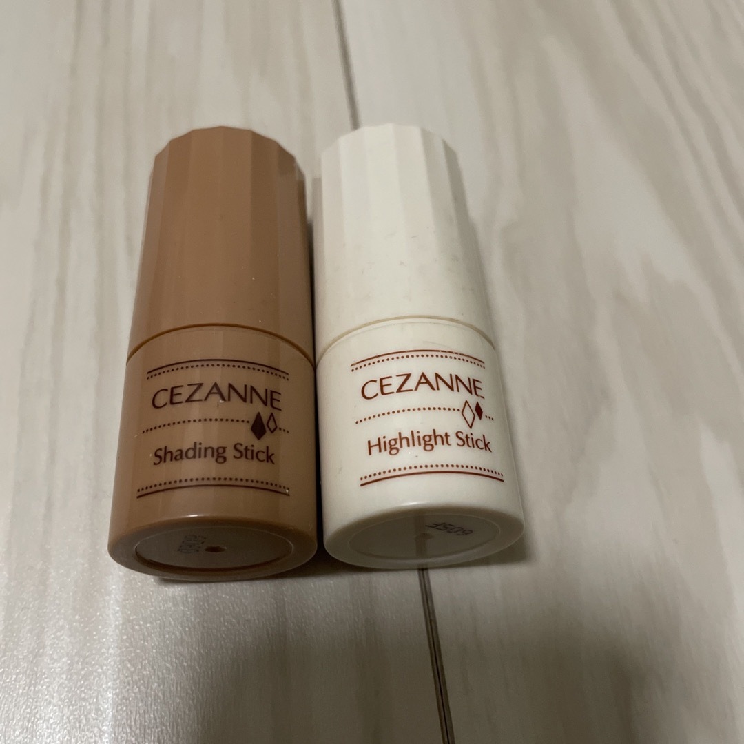 CEZANNE（セザンヌ化粧品）(セザンヌケショウヒン)のセザンヌ シェーディングスティック ハイライトスティック コスメ/美容のベースメイク/化粧品(コンシーラー)の商品写真