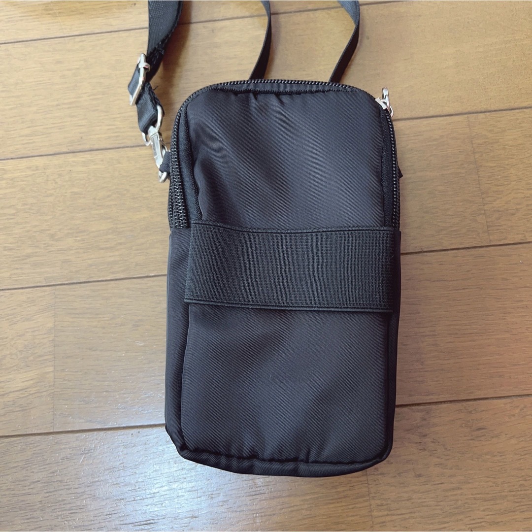【新品未使用】SHEIN スマホショルダー スマホポシェット レディースのバッグ(ショルダーバッグ)の商品写真