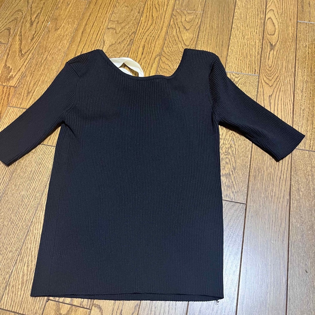dholic(ディーホリック)のdholic 5分袖　黒　バックリボン　トップス レディースのトップス(Tシャツ(半袖/袖なし))の商品写真