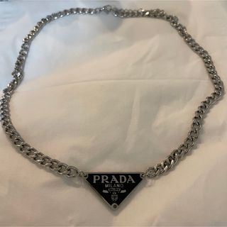 プラダ(PRADA)のPRADA プラダ ロゴ ネックレス　新品未使用 ブラック シルバー ノベルティ(ネックレス)