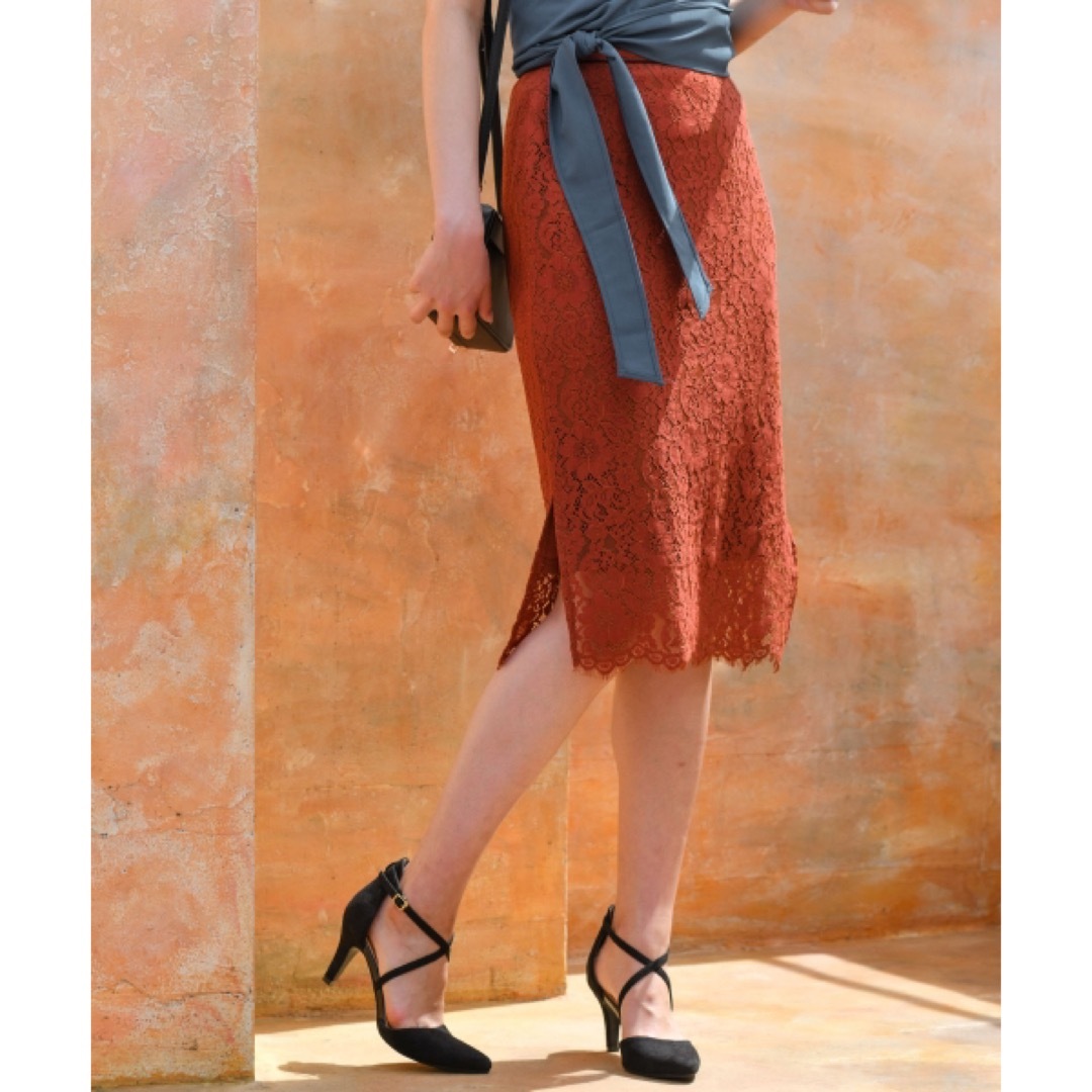 Andemiu(アンデミュウ)のパイピングレースタイトスカート レディースのスカート(ひざ丈スカート)の商品写真