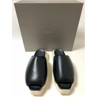 リックオウエンス(Rick Owens)の新品《 Rick Owens 》Geth Puffer Slide 42(サンダル)