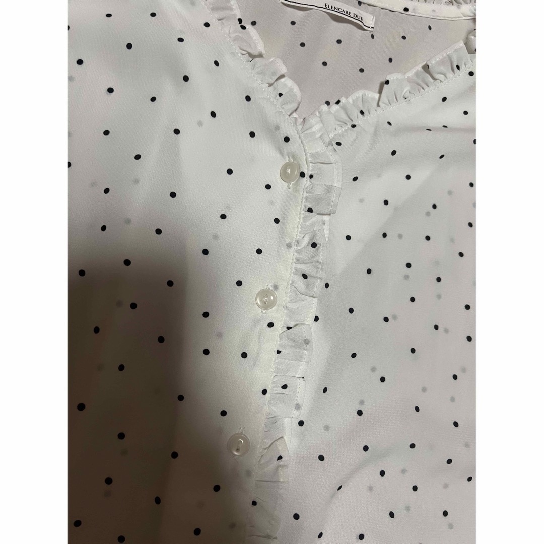 白ドットブラウス♡ レディースのトップス(シャツ/ブラウス(半袖/袖なし))の商品写真