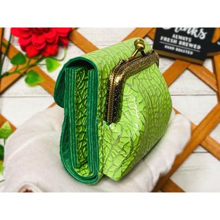 ❤【新色♪】【高級感×可愛い♪】大人オシャレながま口付き総本革ミニ財布♪メロン柄