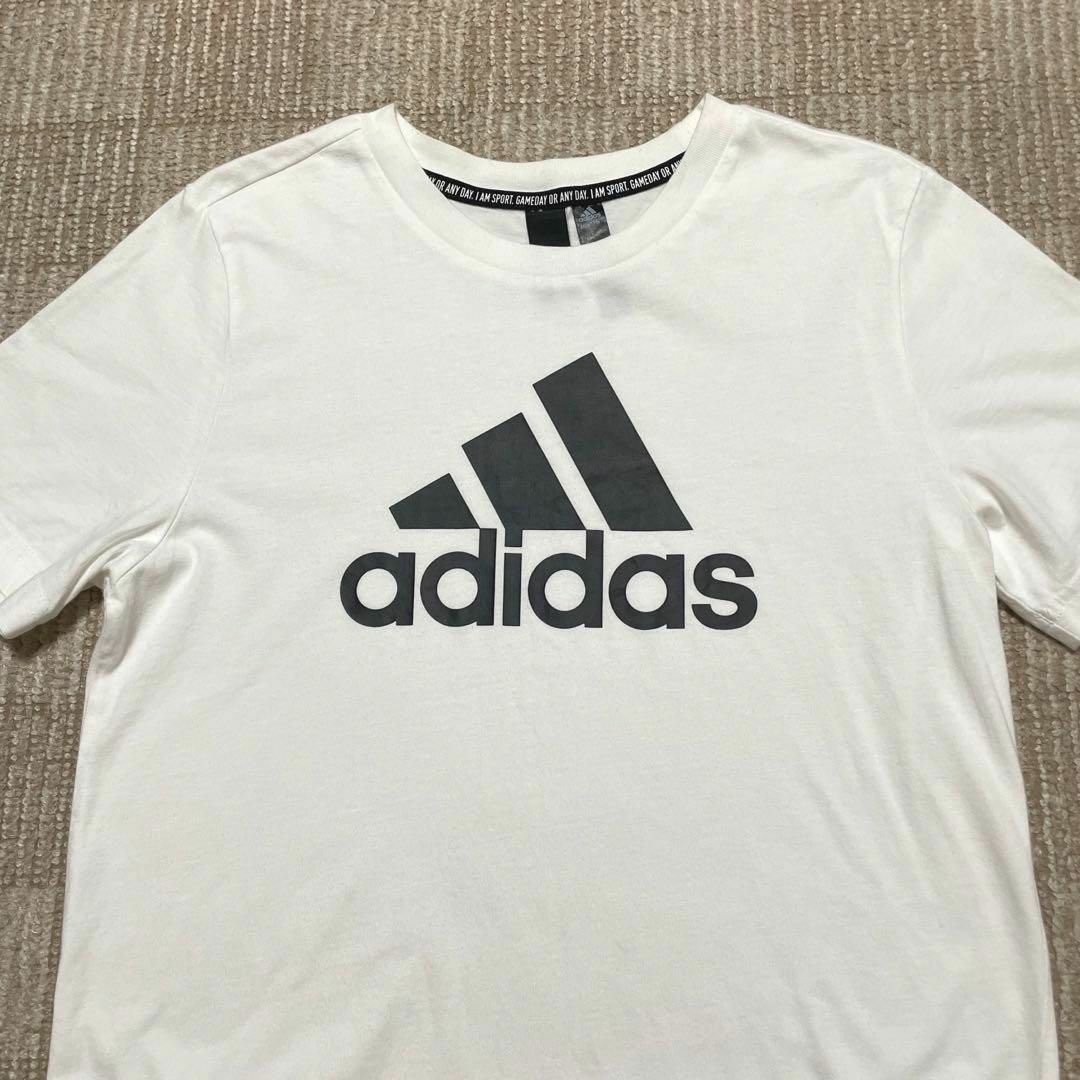 adidas(アディダス)のa16 adidas 半袖 Tシャツ トップス 白 プリントロゴ黒 キッズ/ベビー/マタニティのキッズ服男の子用(90cm~)(Tシャツ/カットソー)の商品写真