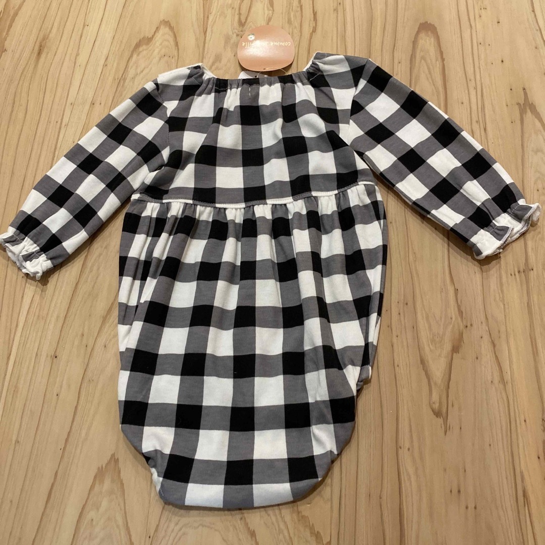 80 新品　女の子　男の子　ベビー　ロンパース　長袖　Tシャツ ロンT キッズ/ベビー/マタニティのベビー服(~85cm)(ロンパース)の商品写真