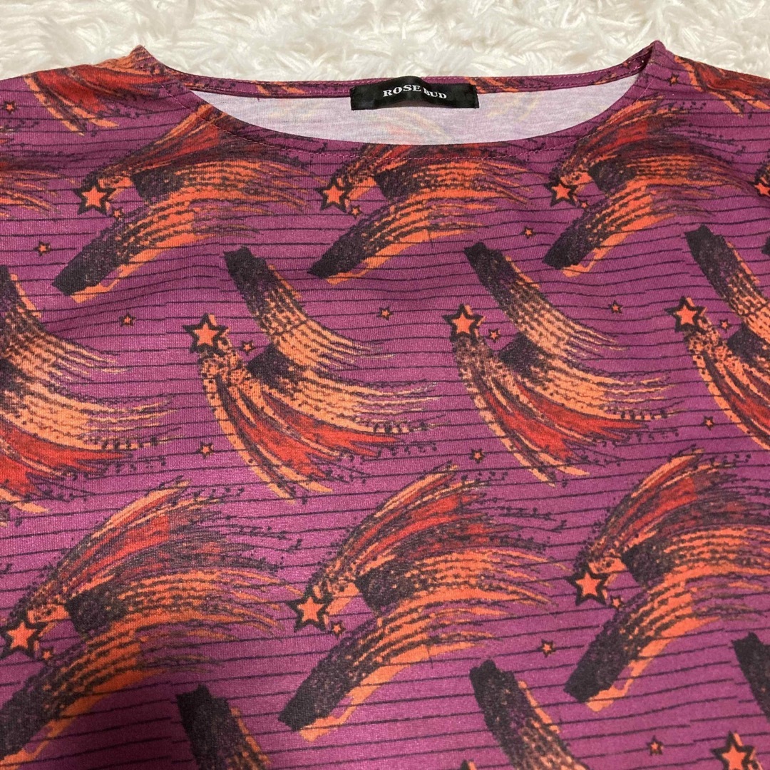 ROSE BUD(ローズバッド)のROSE BUD カットソー Tシャツ 流れ星 良品 レディースのトップス(Tシャツ(半袖/袖なし))の商品写真