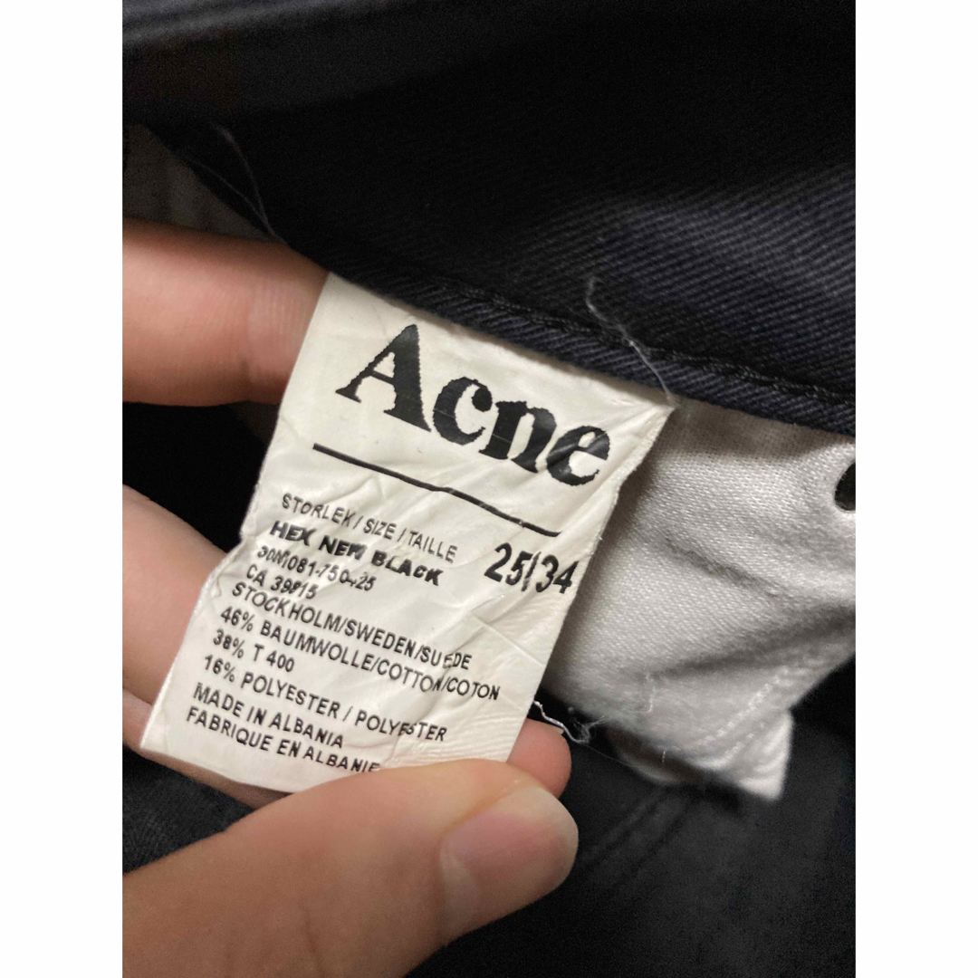 ACNE(アクネ)のACNE アクネ　ストレッチ　ブラック　チノパン　25インチ レディースのパンツ(スキニーパンツ)の商品写真